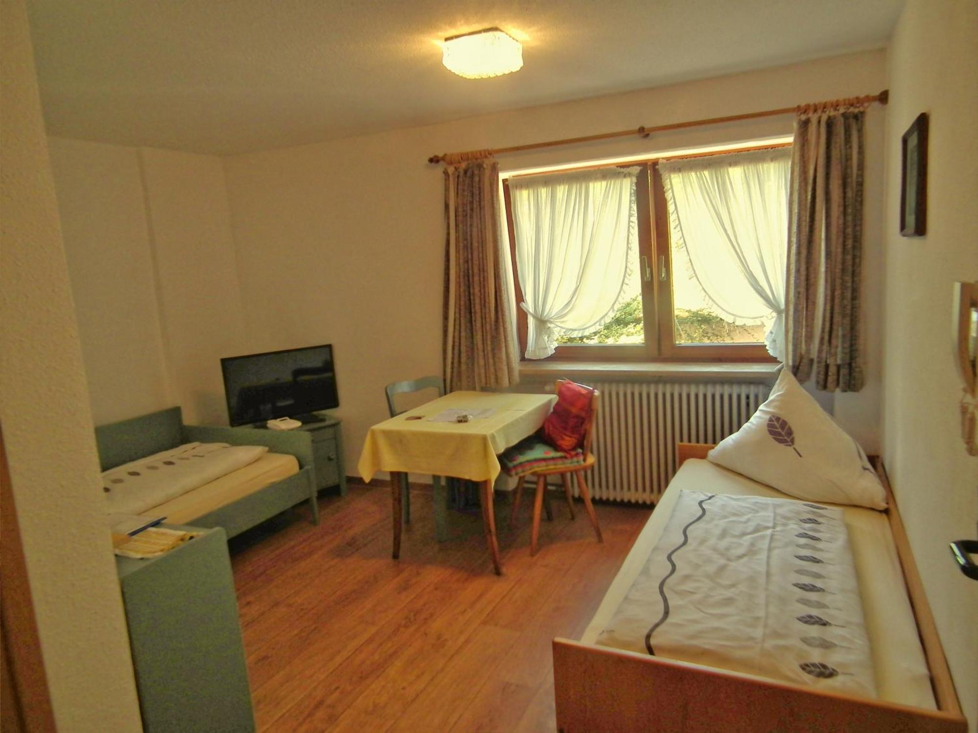 Gaestehaus Zur Faerbe Apartments Oberstdorf Quarto foto