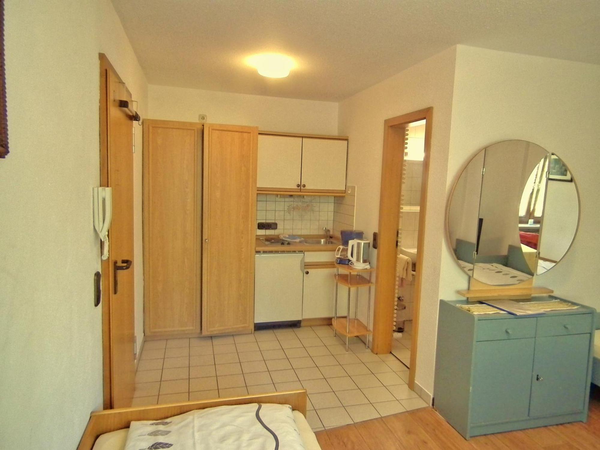 Gaestehaus Zur Faerbe Apartments Oberstdorf Quarto foto